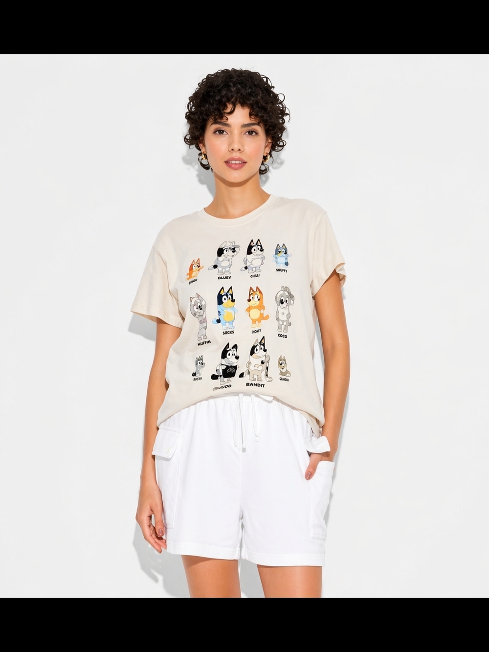 Women's Target Bluey Family Graphic Print T-shirt Size XL NWT Beige